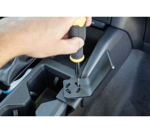 Proclip Toyota LandCruiser 24- Console mount