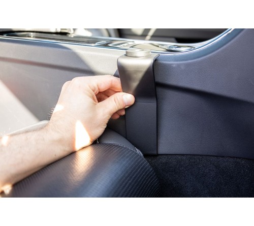 Proclip Jaguar XE 19-20 Console mount