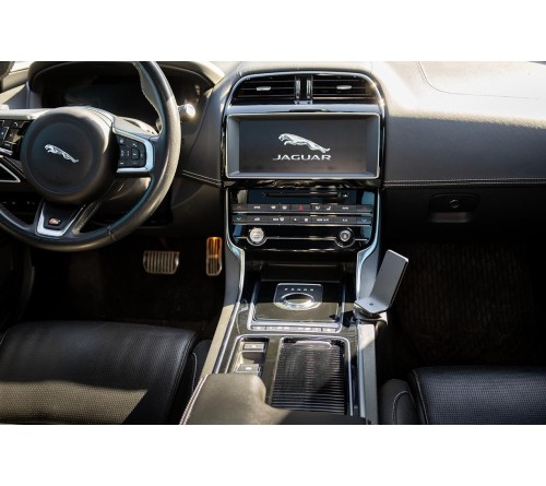 Proclip Jaguar XE 19-20 Console mount