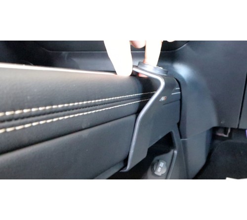 Proclip Mazda 6e 25- Console mount