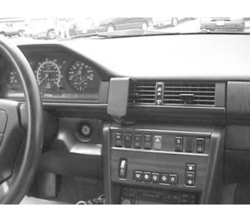 Proclip Mercedes W124 86-94 (200-500E) Center mount