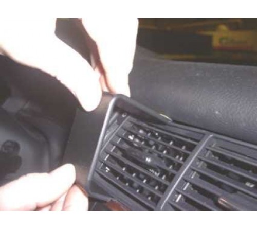 Proclip Audi A8 94-02 Center mount