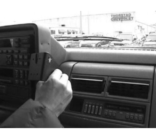 Proclip Chevrolet Pickup 92-94 Center mount