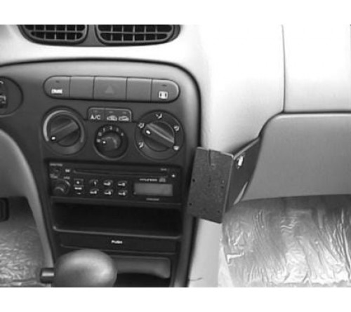 Proclip Hyundai Elantra 96-00 Anlged mount