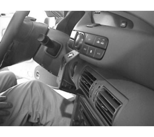 Proclip Mazda Millenia 95-02 center