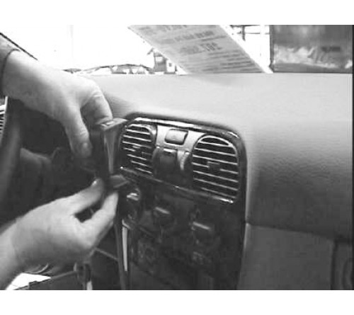 Proclip Volvo S40/V40 96-00 Center mount