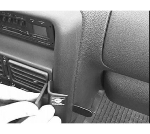 Proclip Peugeot 106 96-02 Angled mount