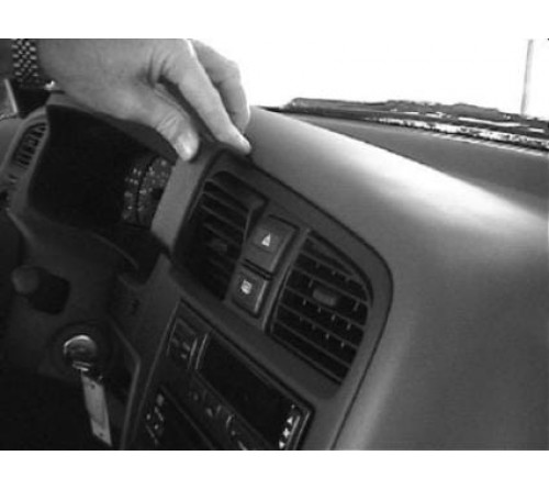 Proclip Nissan Primera 96-99 Center mount ONLY P10E&W10