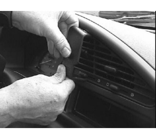 Proclip Citr.Berlingo/Peug.Partner 97-02 Center mount