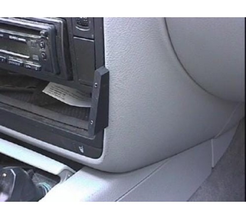 Proclip VW Passat 97-05 Angled mount NOT with orignal CD