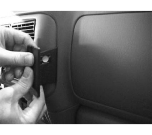 Proclip Mits.Pajero Sport 99-06 Angled mount