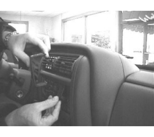 Proclip Jeep Cherokee 97-01 Center mount