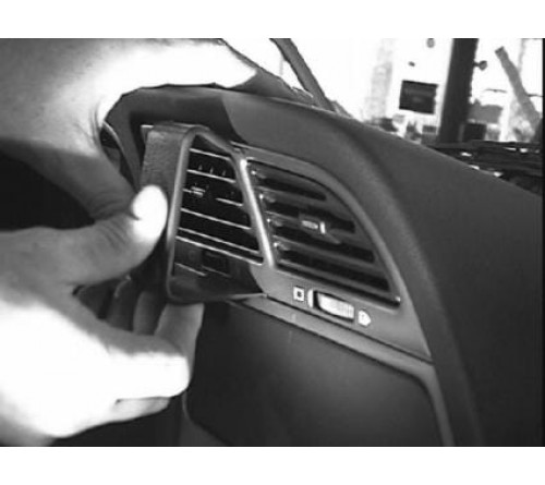 Proclip Peugeot 306 93-02 Center mount