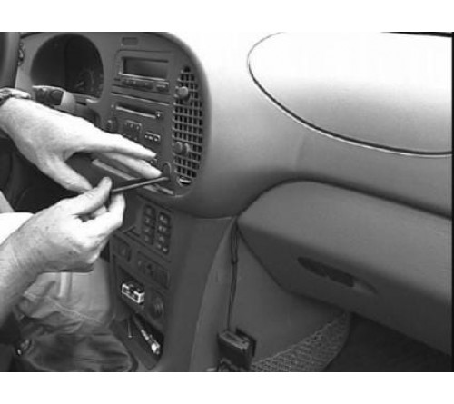 Proclip Saab 900 94-98/ 9-3 98-02 Angled mount