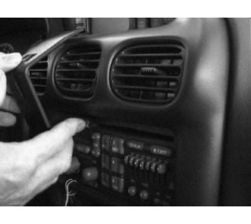 Proclip Pontiac Grand Prix 97-03 Center mount