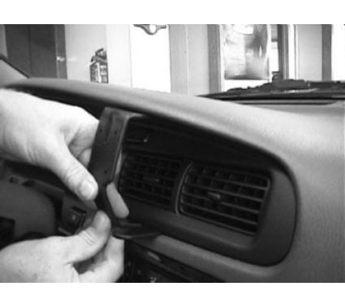 Proclip Nissan Altima 98-01 USA Center mount