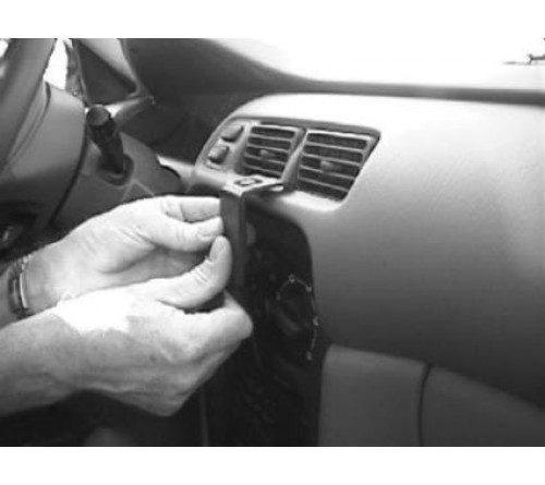 Proclip Chevrolet/GEO Prizm 98-02 Center mount