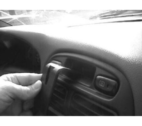 Proclip Suzuki Baleno 98-04 Center mount