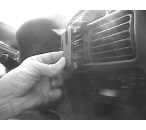 Proclip Suzuki Baleno 98-04 Center mount