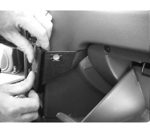 Proclip Kia Sephia/Shuma 98-00 Angled mount