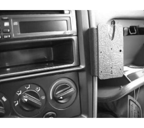 Proclip Kia Sephia/Shuma 98-00 Angled mount