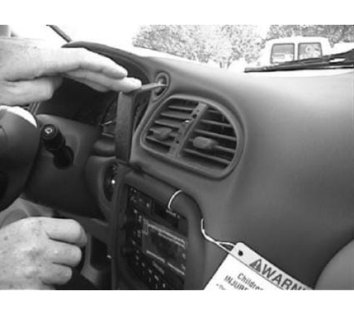 Proclip Chevrolet Alero 99-03 Center mount