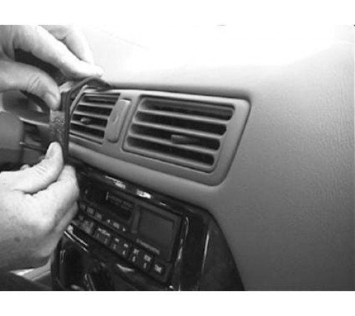 Proclip Mitsubishi Galant 99-03 USA Center mount