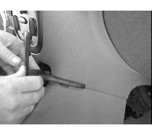 Proclip Peugeot 206 99-08 Angled mount