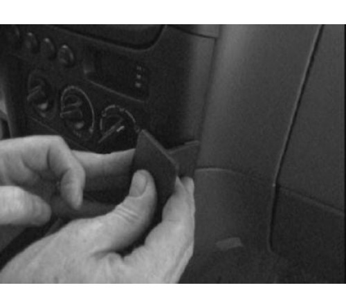 Proclip Kia Sportage 99-04 Angled mount