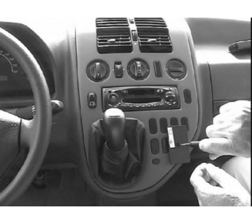 Proclip Mercedes Vito 99-03 Angled mount