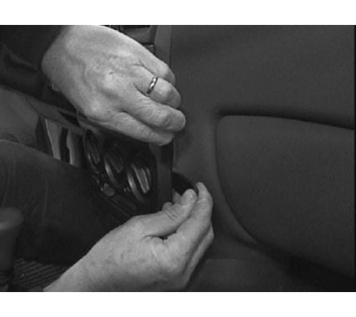 Proclip Hyundai Accent 00-05 Angled mount