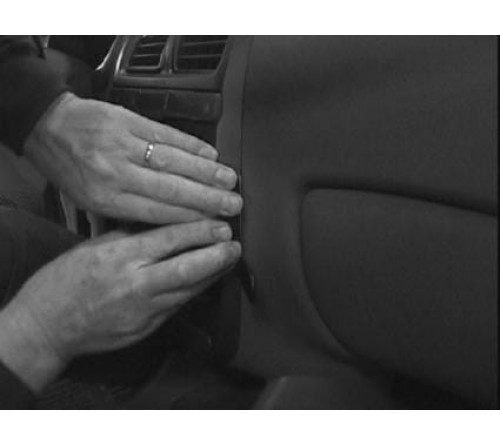 Proclip Hyundai Accent 00-05 Angled mount