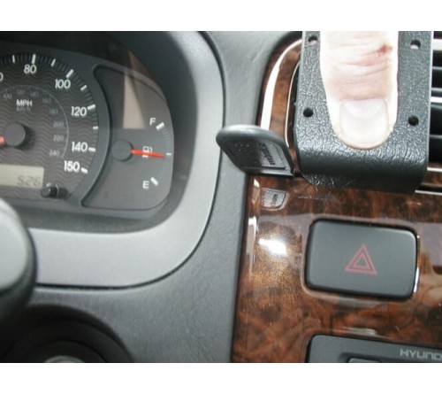 Proclip Hyundai XG30 98-05 Center mount