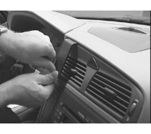 Proclip Volvo V70 00-08/S60 00-10/XC70 00-07 center