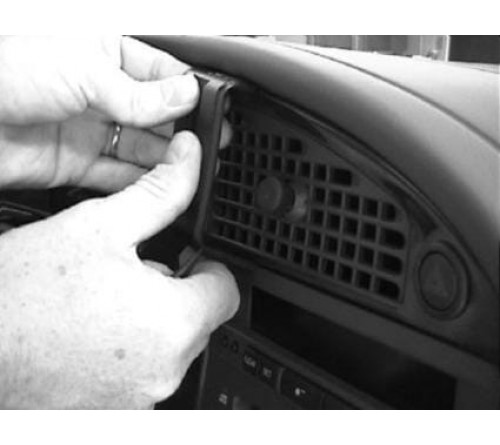Proclip Saab 9-5 98-05 NIET voor houten Dashboard Center