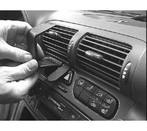 Proclip Mercedes Benz C-Class 00-06 Center mount