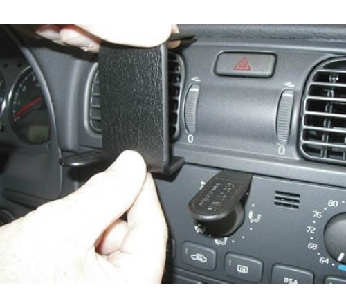 Proclip Volvo S40/V40 01-03 Center mount