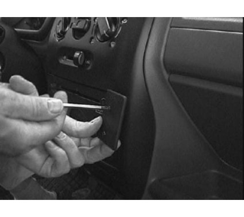 Proclip Opel Agila 00-06 Angled mount