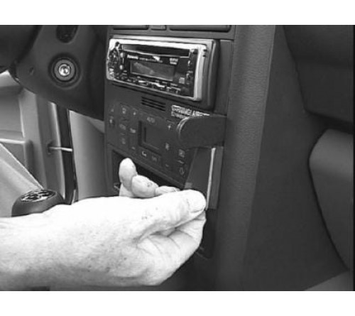 Proclip Audi A2 01-05 Angled mount -NOT for navigation