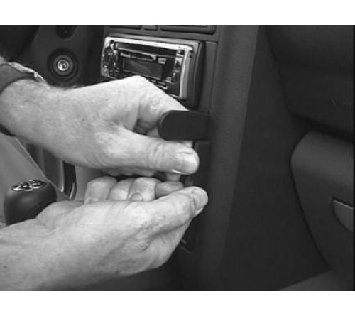 Proclip Audi A2 01-05 Angled mount -NOT for navigation