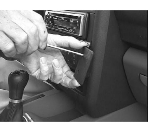 Proclip Audi A2 01-05 Angled mount -NOT for navigation