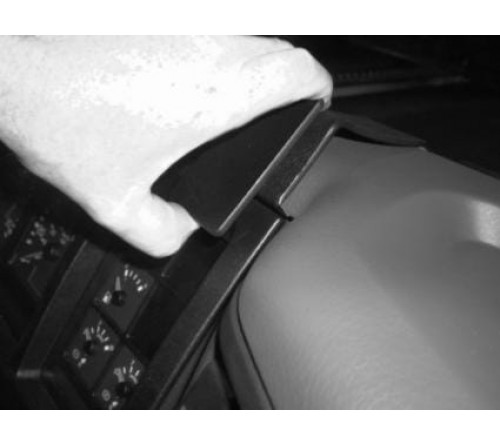 Proclip Volvo FL6 00-06 Center mount