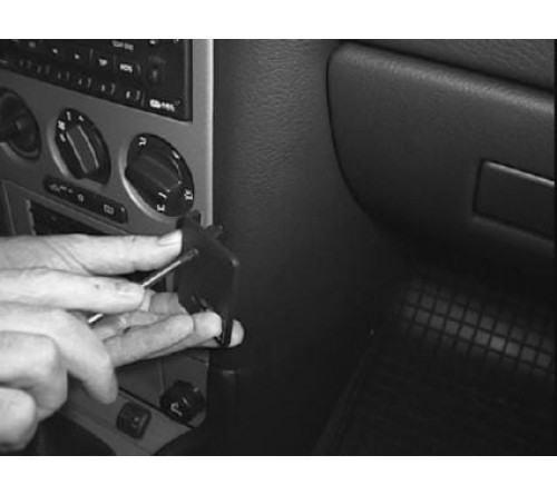 Proclip Opel Astra 98-03 Angled mount