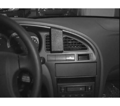 Proclip Hyundai Elantra 01-03 Center mount