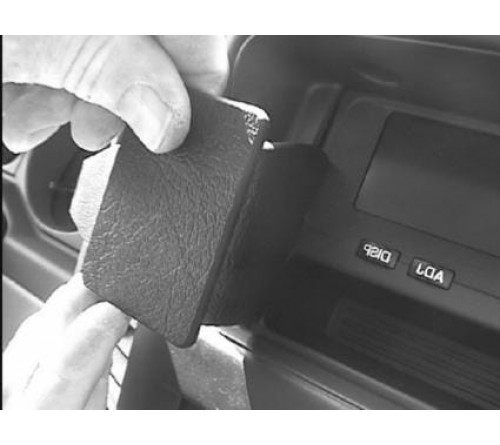 Proclip Mitsubishi Pajero 00-06 center mount