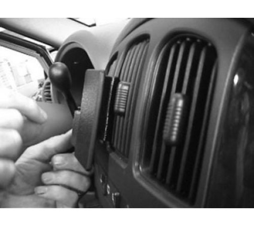 Proclip Chrysler Voyager 01-07 Center mount