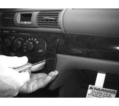 Proclip Chrysler Stratus 01-07 Angled mount