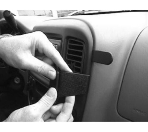 Proclip Ford Maverick 01-07 Angled mount