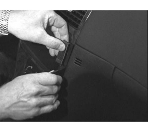 Proclip Peugeot 307 01-09 Angled mount