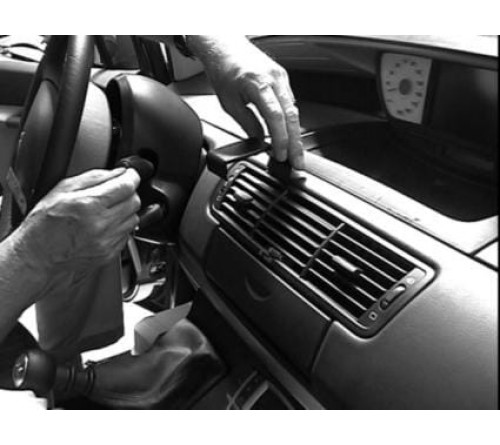 Proclip Citr.C8/Peu.807/Fiat Ulysse/Lan.Phedra 02-11 Center